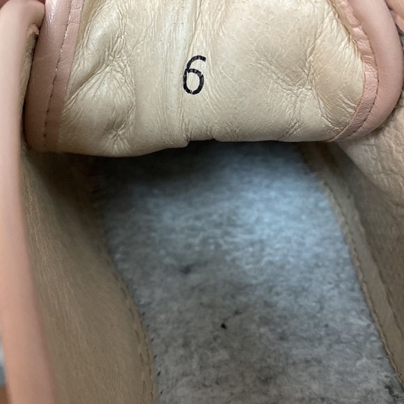 Dalia Leather Platform Sneaker
VALENTINO BY MARIO VALENTINO Rose 6 - Picture 4 of 7